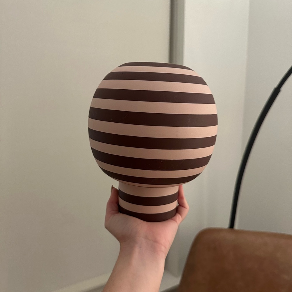 AYTM Striped Brown and pink vase